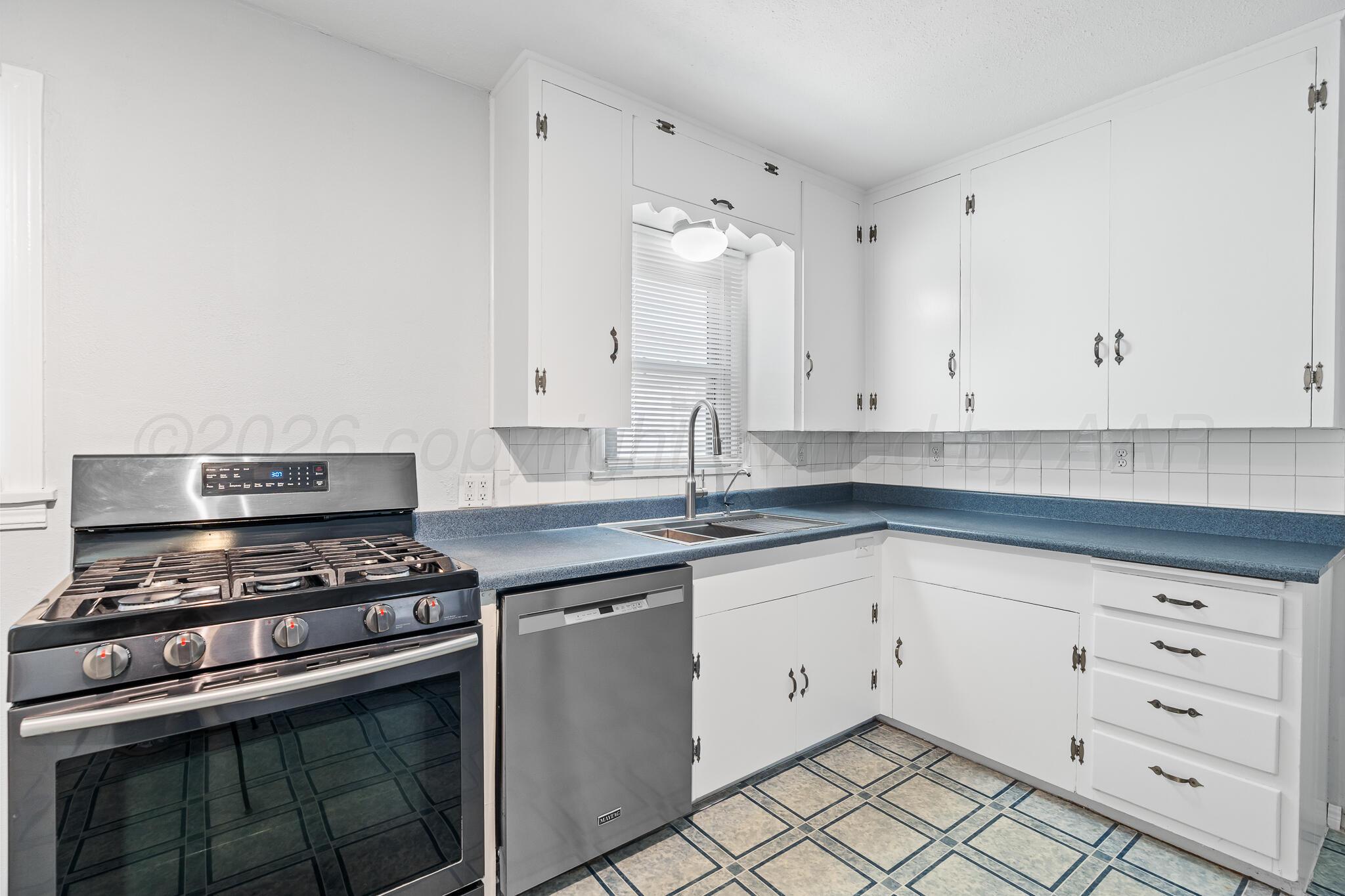 1004 South Bryan Street Amarillo, TX 79102 - Photo 10 of 16 1