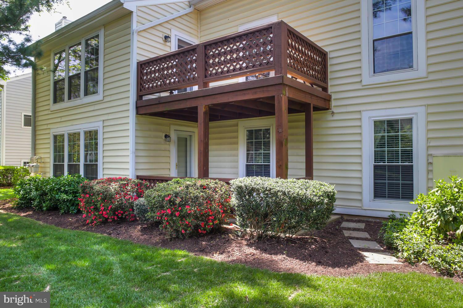 10062 Oakton Terrace Road, Unit 10062 Oakton, VA 22124 - Photo 24 of 24 Exterior (Rear)