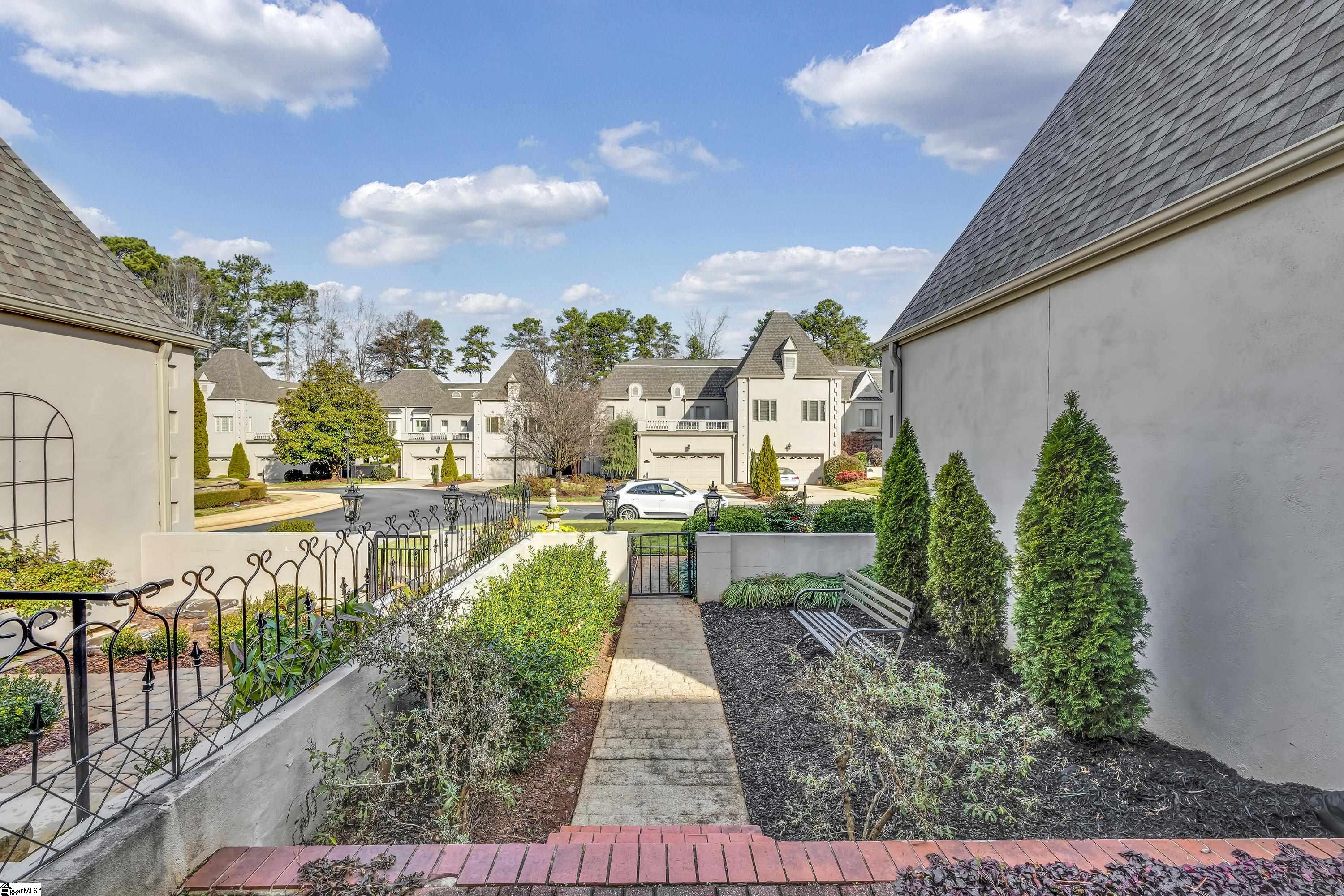 107 Castellan Drive Greer, SC 29650 - Photo 3 of 28