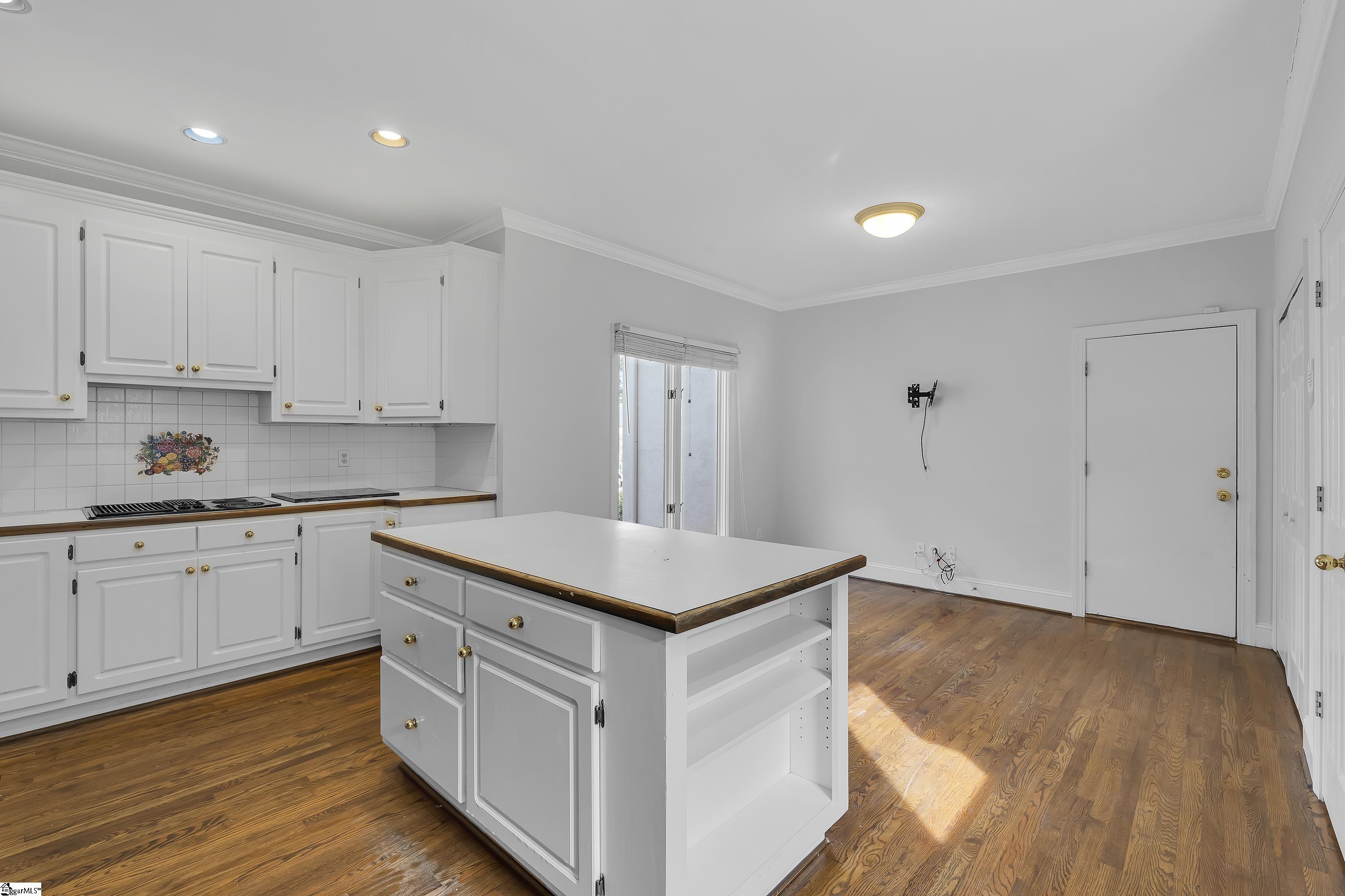 107 Castellan Drive Greer, SC 29650 - Photo 9 of 28