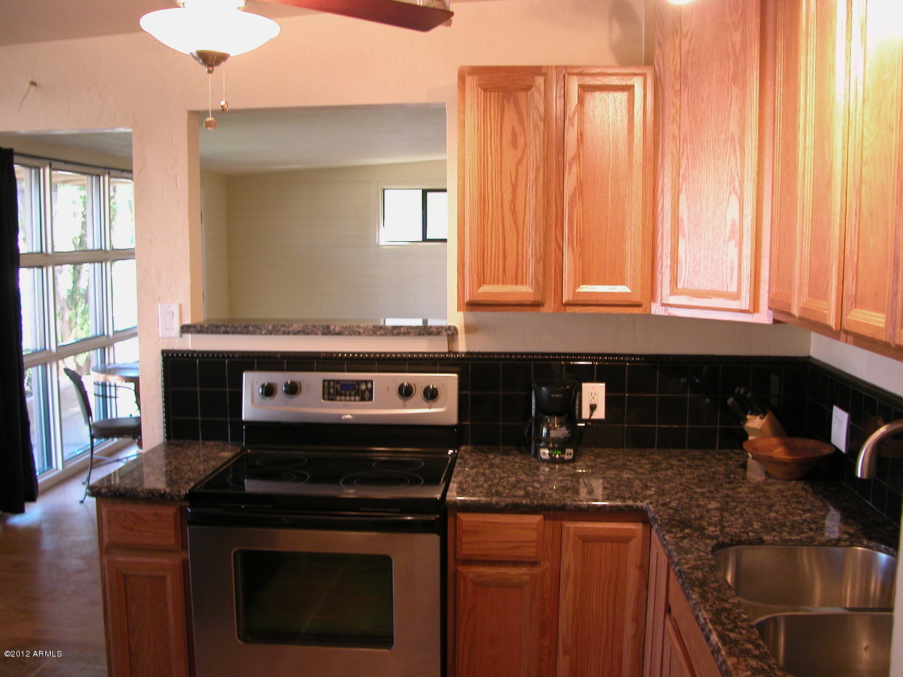2817 East Osborn Road Phoenix, AZ 85016 - Photo 5 of 22 Kitchen