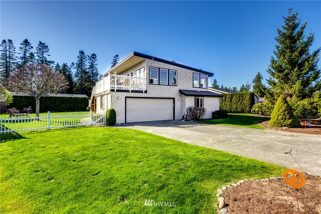 8171 Comox Road Blaine, WA 98230 - Photo 2 of 40 Gallery Image 2