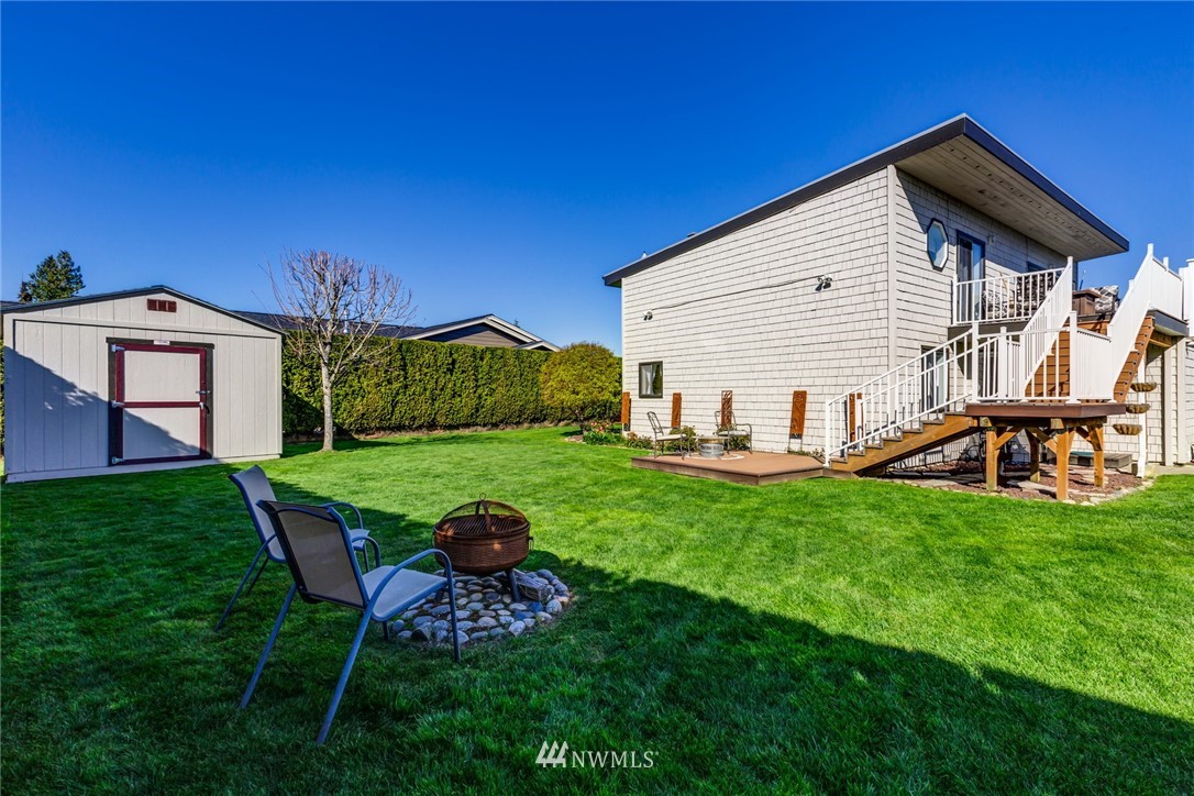 8171 Comox Road Blaine, WA 98230 - Photo 12 of 40 Gallery Image 12