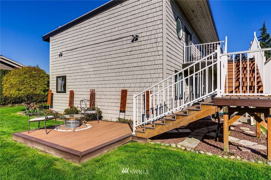 8171 Comox Road Blaine, WA 98230 - Photo 13 of 40 Gallery Image 13