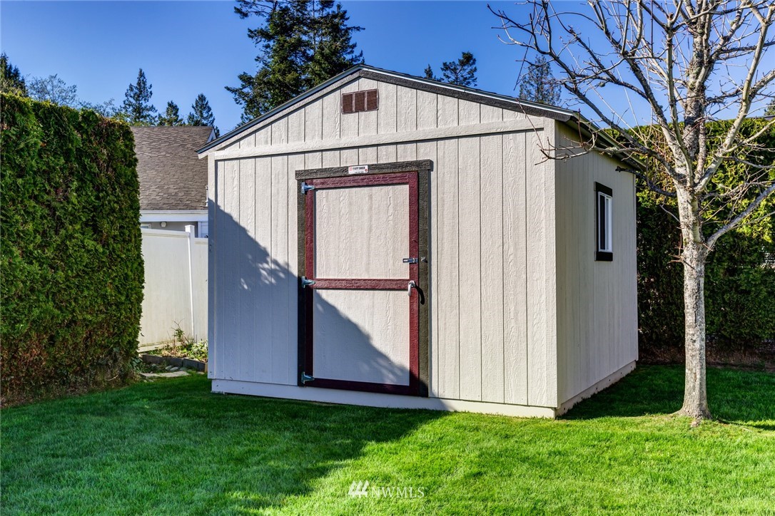 8171 Comox Road Blaine, WA 98230 - Photo 14 of 40 Gallery Image 14