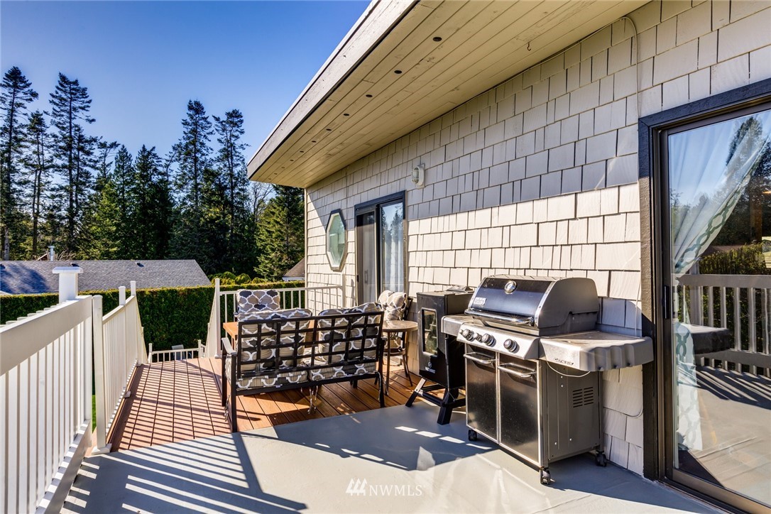 8171 Comox Road Blaine, WA 98230 - Photo 18 of 40 Gallery Image 18