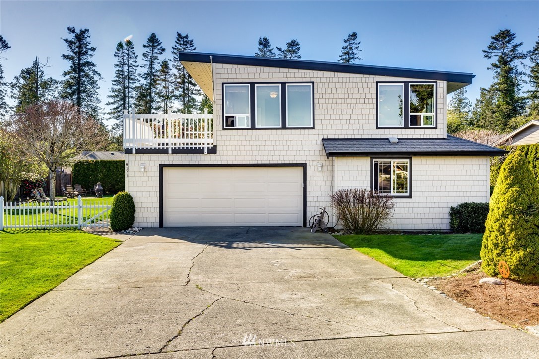 8171 Comox Road Blaine, WA 98230 - Photo 3 of 40 Gallery Image 3