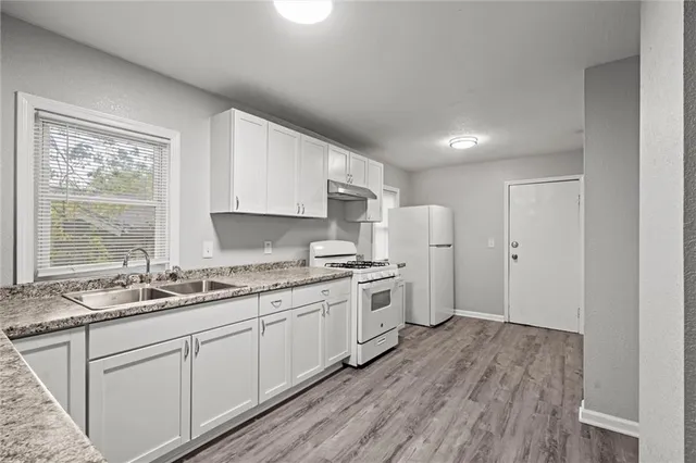 $270,000 | 5047 Woodland Avenue, Kansas City, MO 64110