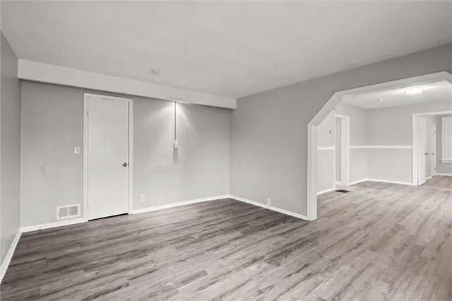 $270,000 | 5047 Woodland Avenue, Kansas City, MO 64110