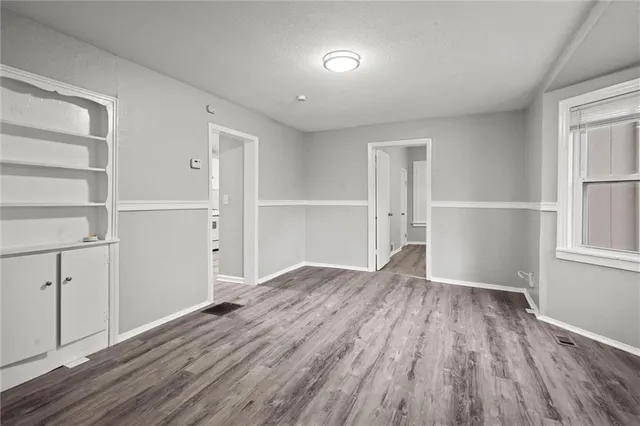 $270,000 | 5047 Woodland Avenue, Kansas City, MO 64110