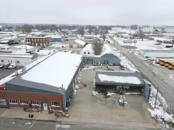 $295,000 | 304 Lewis Street, Canton, MO 63435