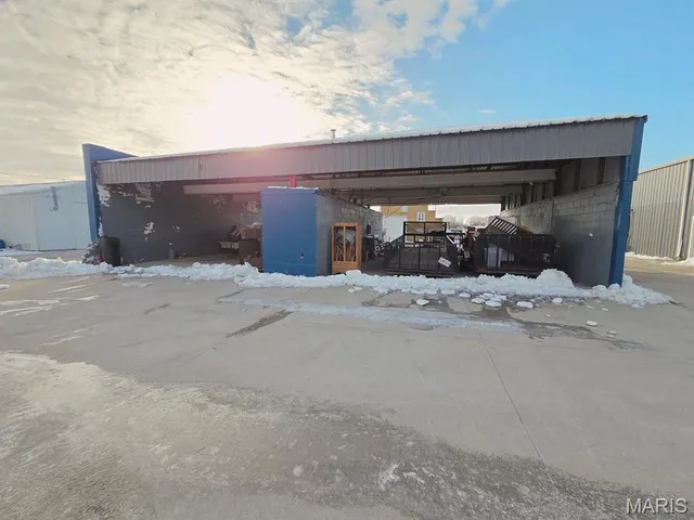 $295,000 | 304 Lewis Street, Canton, MO 63435