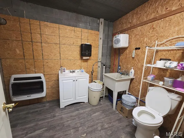 $295,000 | 304 Lewis Street, Canton, MO 63435