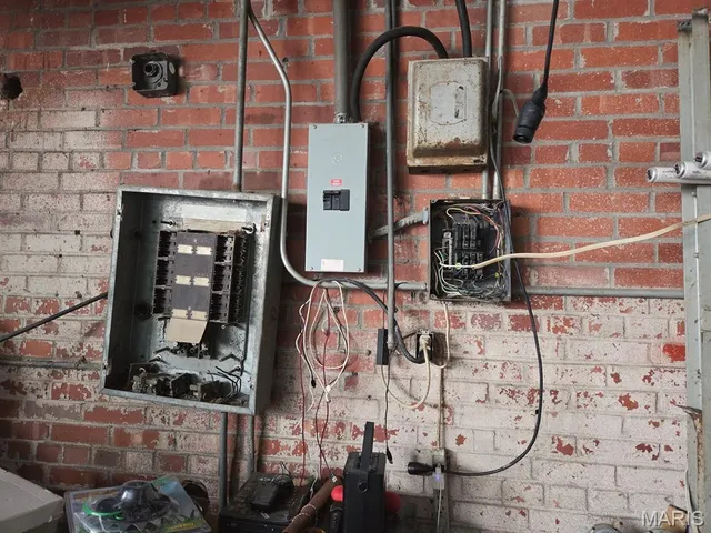 $295,000 | 304 Lewis Street, Canton, MO 63435