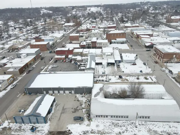 $295,000 | 304 Lewis Street, Canton, MO 63435