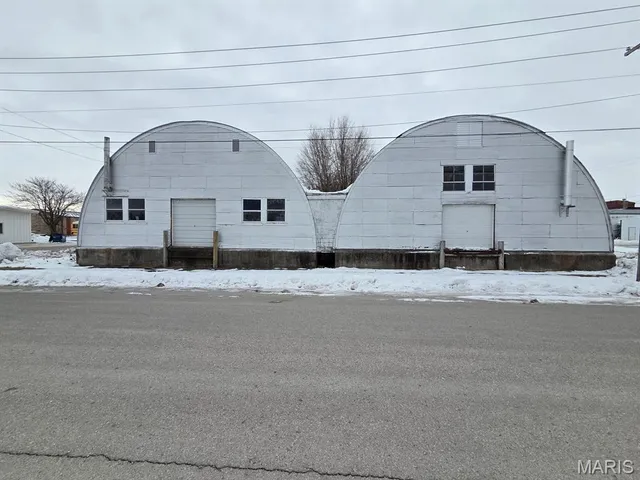 $295,000 | 304 Lewis Street, Canton, MO 63435