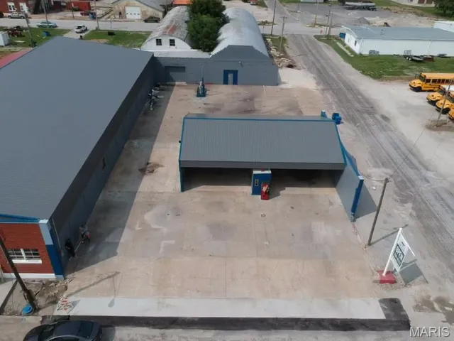 $295,000 | 304 Lewis Street, Canton, MO 63435