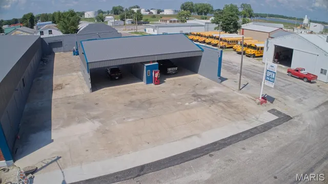 $295,000 | 304 Lewis Street, Canton, MO 63435