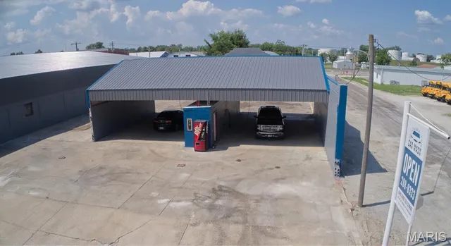 $295,000 | 304 Lewis Street, Canton, MO 63435