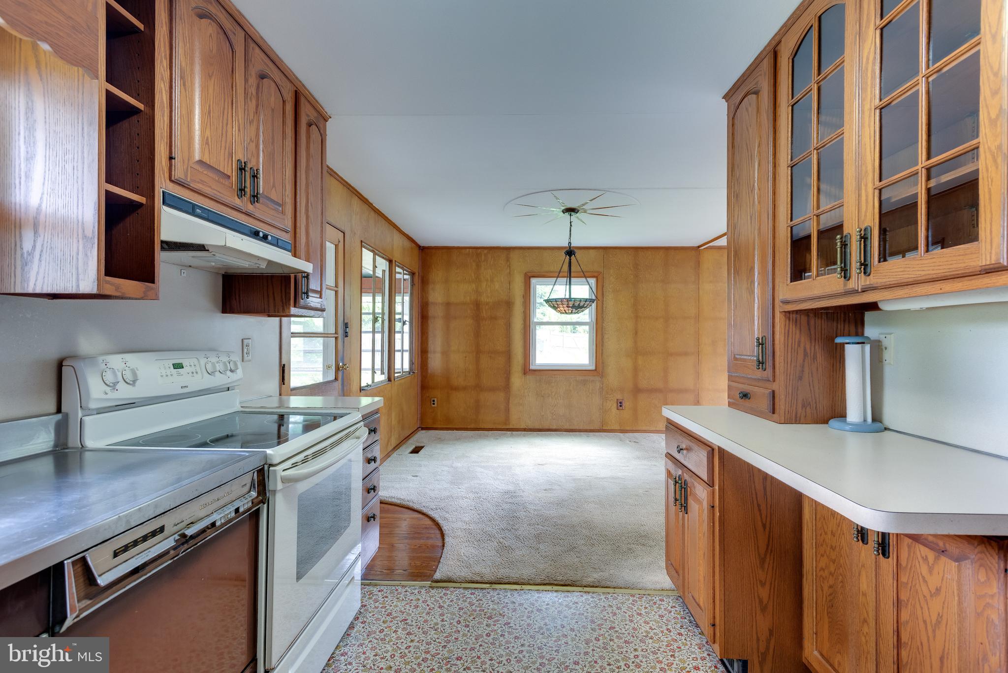 437 Meadowcroft Road Wayne, PA 19087 - Photo 11 of 28