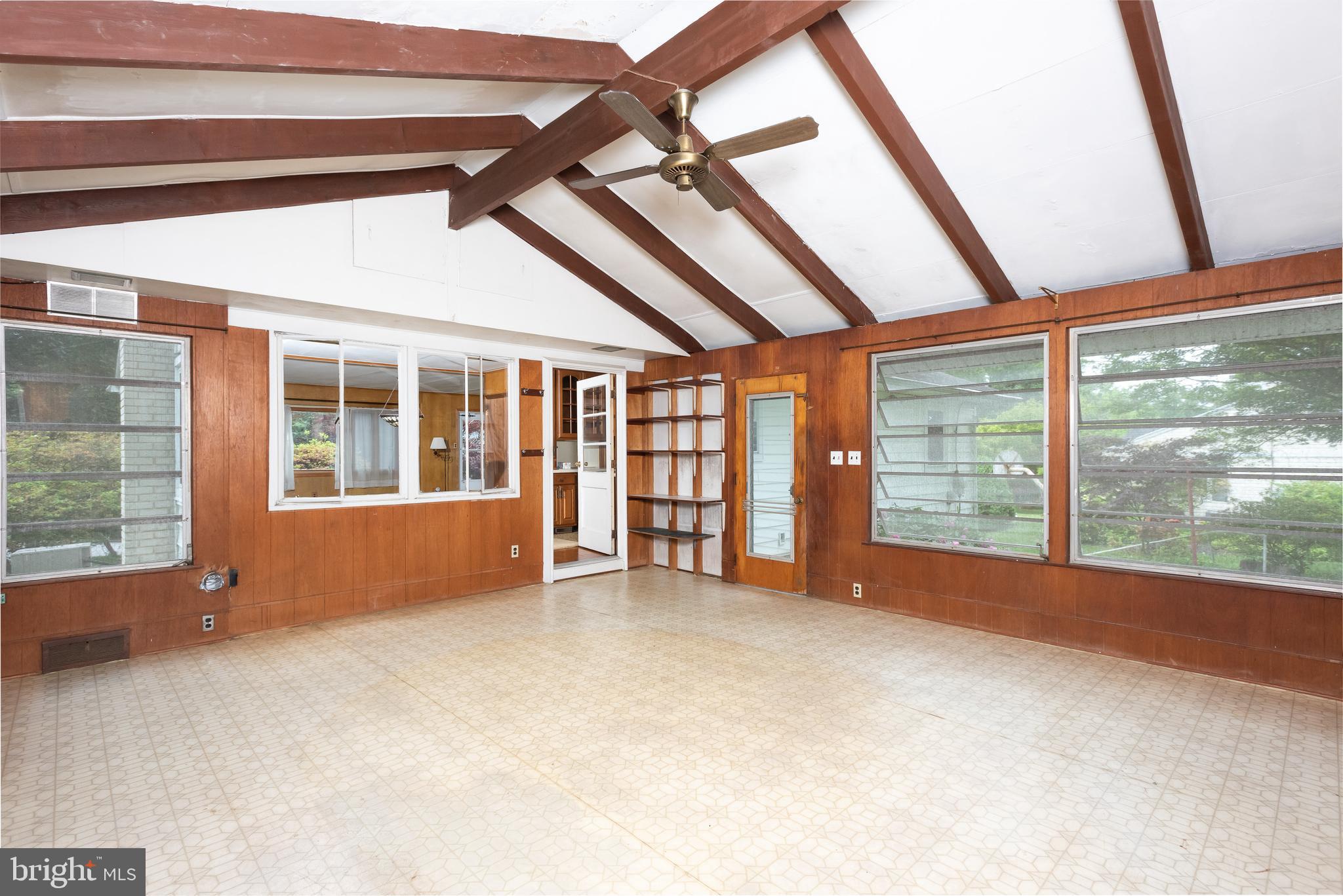 437 Meadowcroft Road Wayne, PA 19087 - Photo 13 of 28