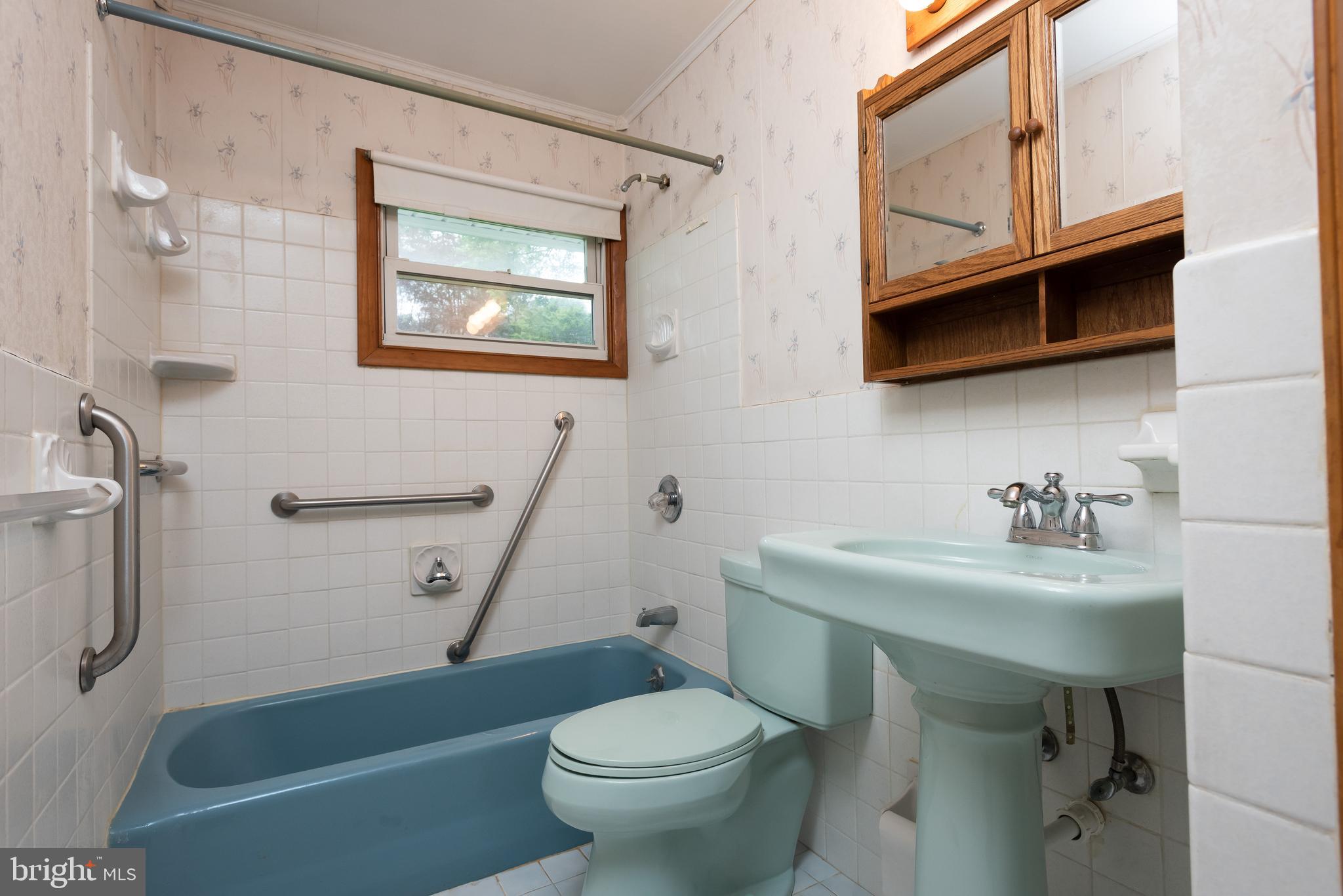 437 Meadowcroft Road Wayne, PA 19087 - Photo 18 of 28