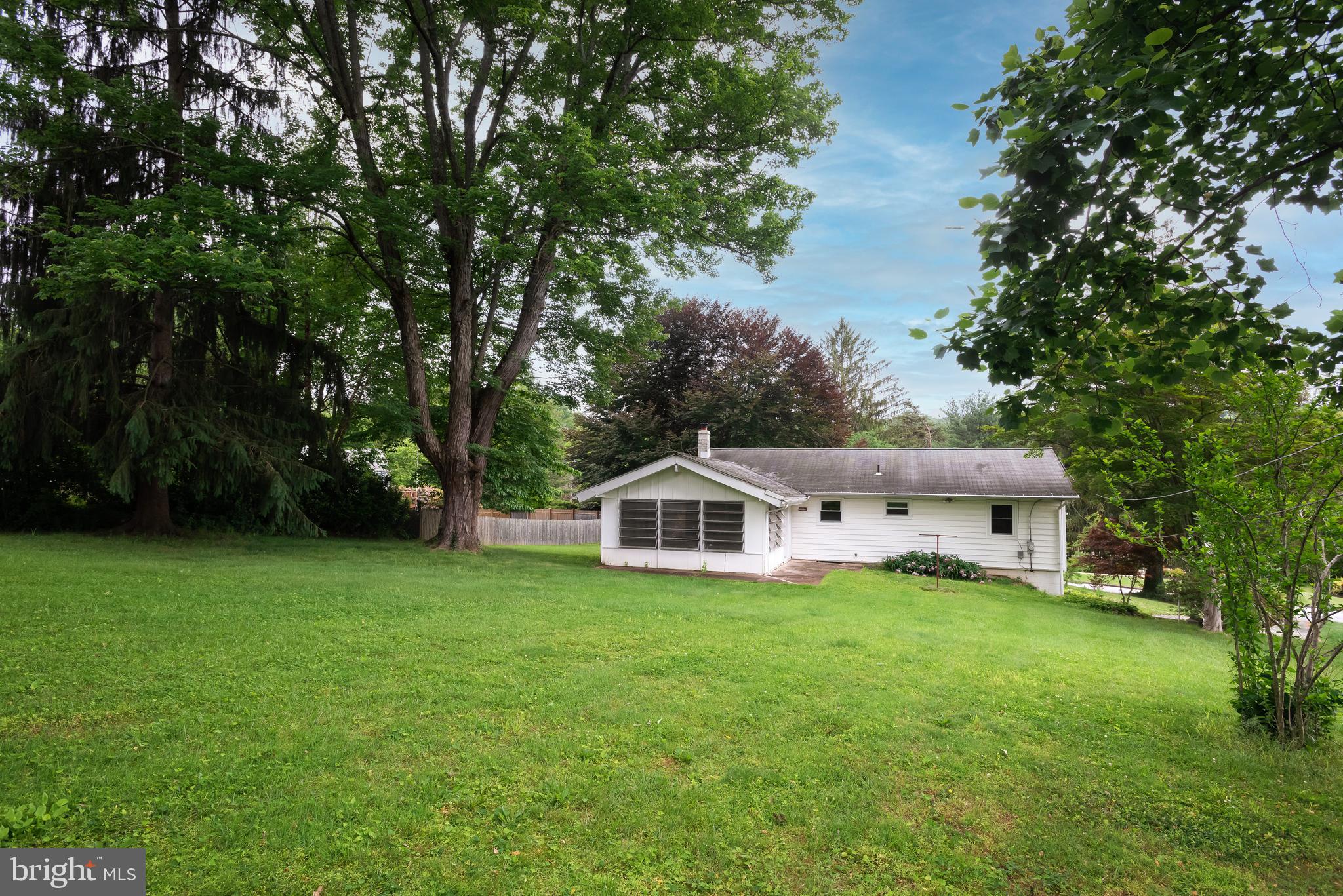 437 Meadowcroft Road Wayne, PA 19087 - Photo 24 of 28