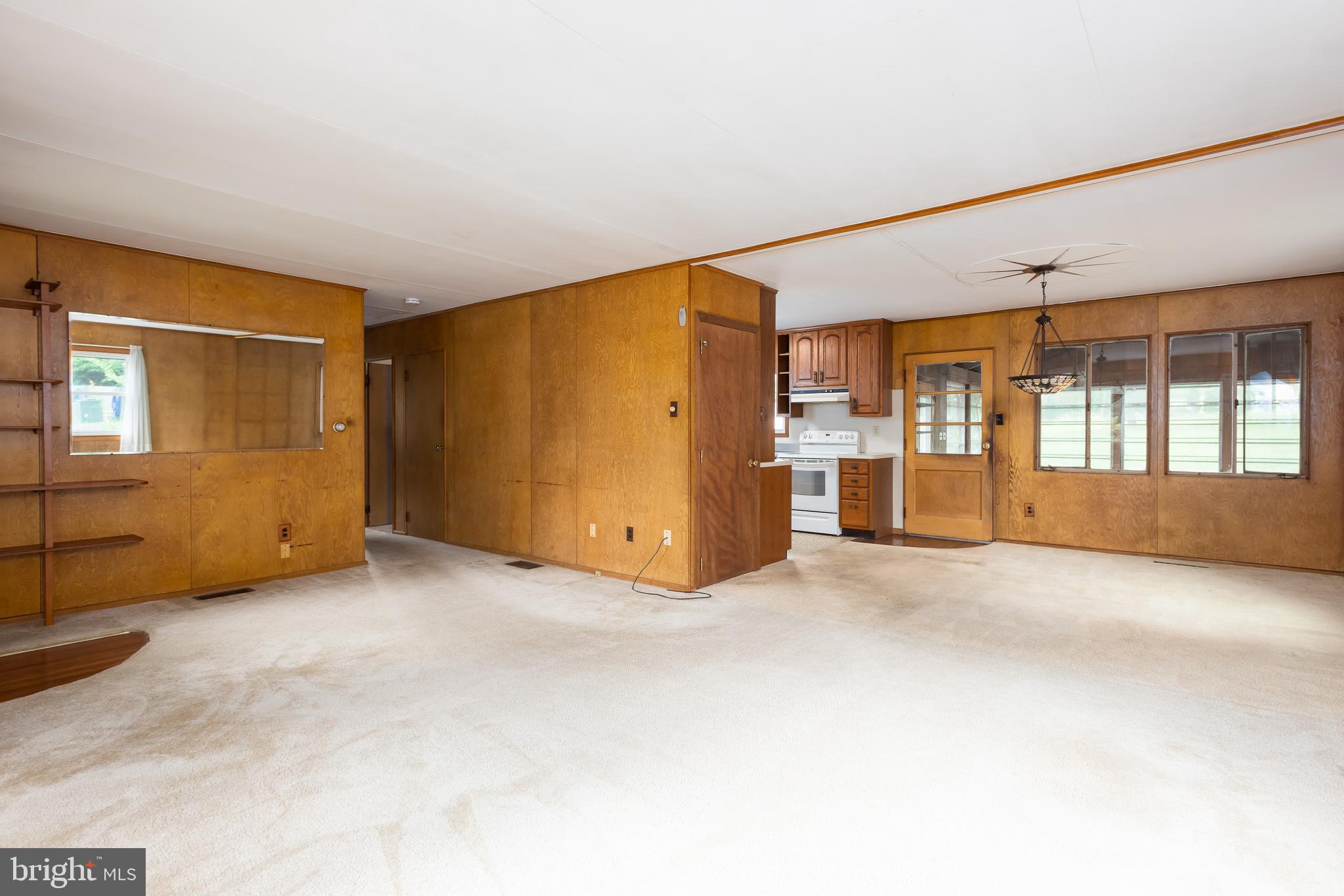 437 Meadowcroft Road Wayne, PA 19087 - Photo 7 of 28