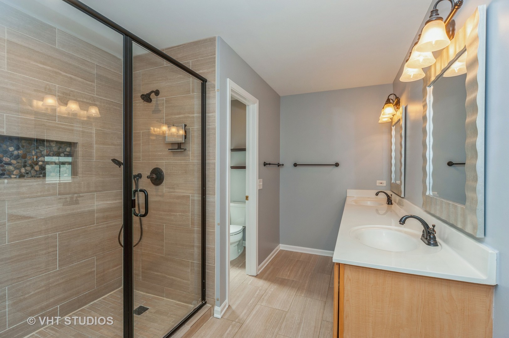 360 Bay Tree Circle Vernon Hills, IL 60061 - Photo 15 of 18 a bathroom with a sink shower and a mirror