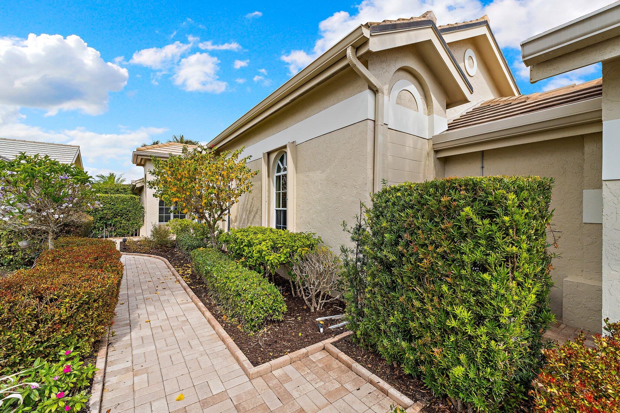 3861 Shearwater Drive Jupiter, FL 33477 - Photo 6 of 49 3861 Shearwater Drive (5)