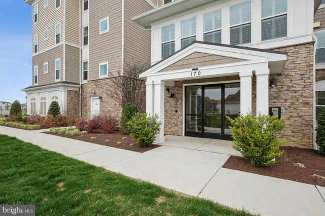 $699,900 | 170 Harrier Way, Unit 34, Chester, MD 21619