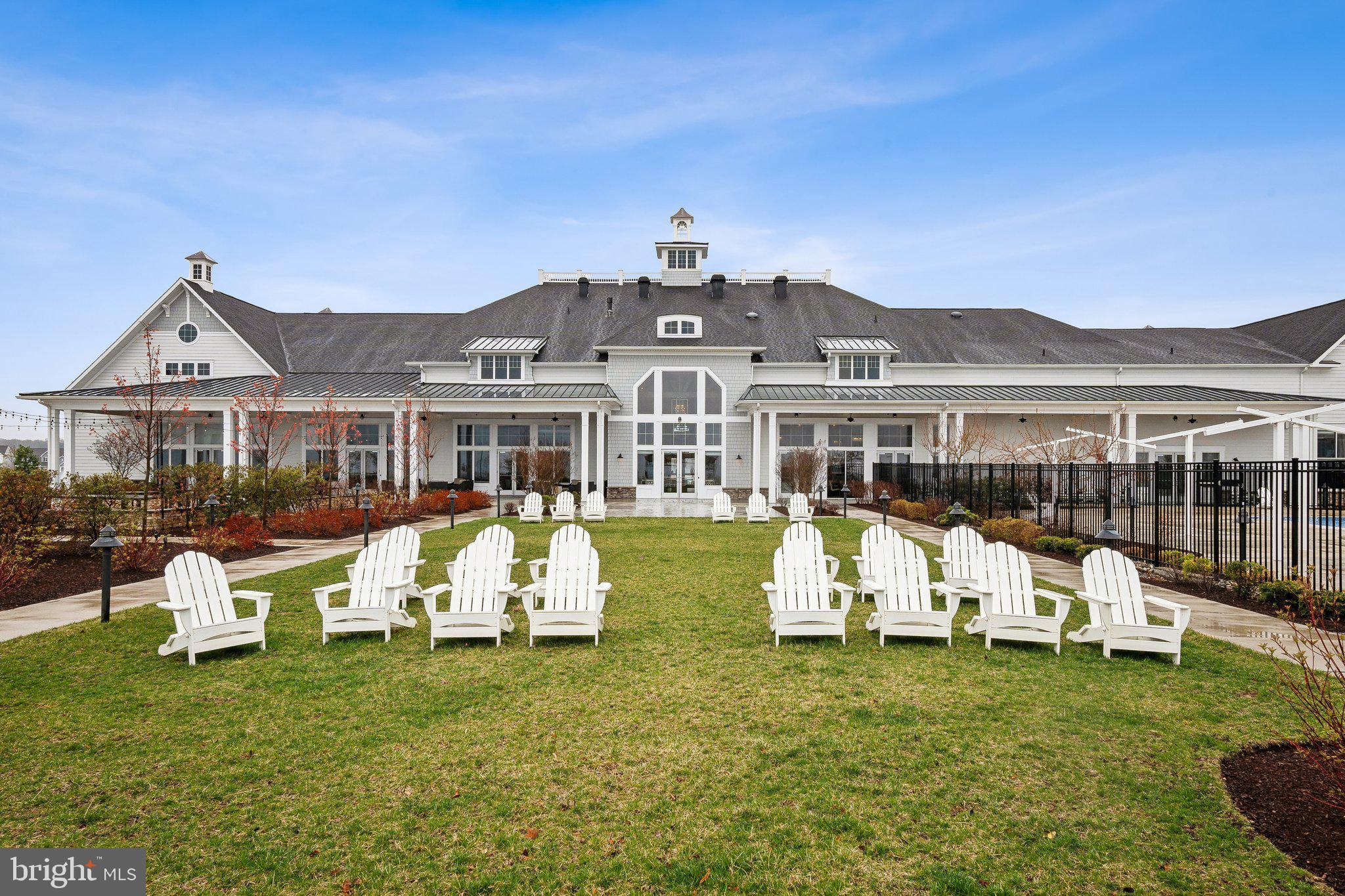 170 Harrier Way, Unit 34 Chester, MD 21619 - Photo 59 of 81 a front view of house with a garden