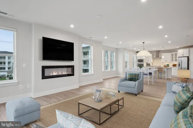 $699,900 | 170 Harrier Way, Unit 34, Chester, MD 21619