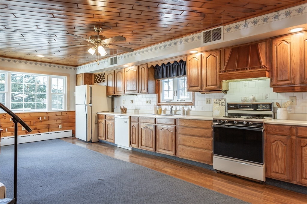 67 Bridge Street Fairhaven, MA 02719 - Photo 7 of 39
