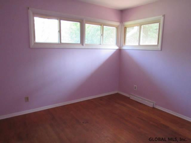 203 Winne Road Bethlehem, NY 12054 - Photo 26 of 36 Photo 30
