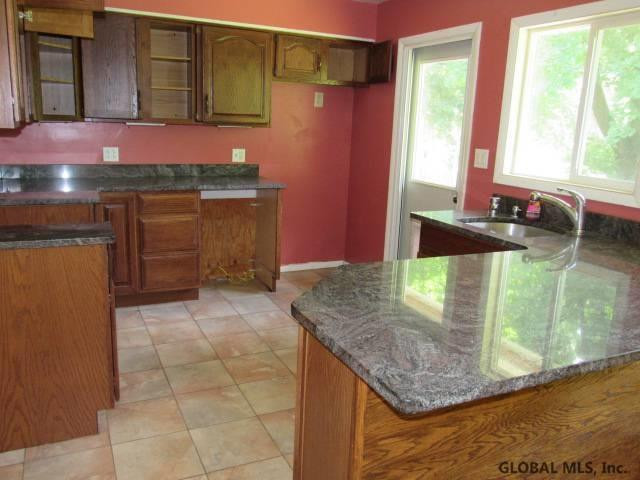 203 Winne Road Bethlehem, NY 12054 - Photo 31 of 36 Photo 37