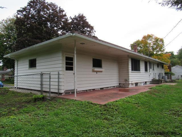 203 Winne Road Bethlehem, NY 12054 - Photo 4 of 36 Photo 4