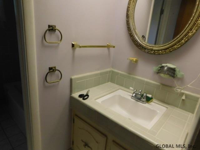203 Winne Road Bethlehem, NY 12054 - Photo 10 of 36 Photo 11