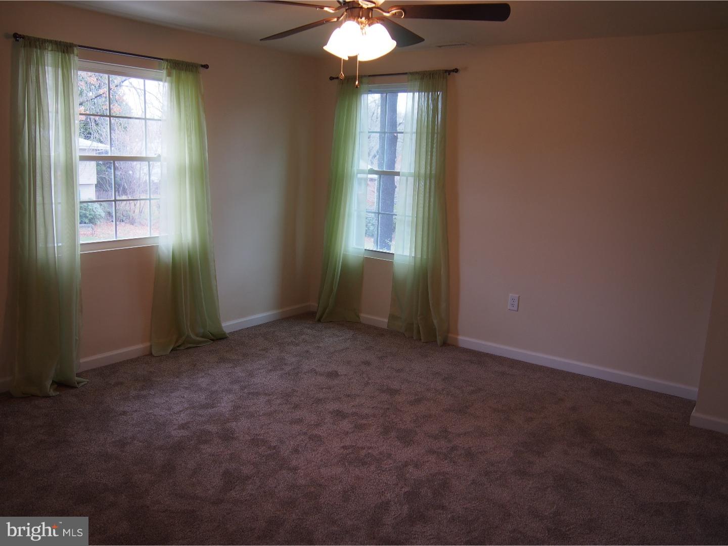 64 Turf Road Levittown, PA 19056 - Photo 22 of 24
