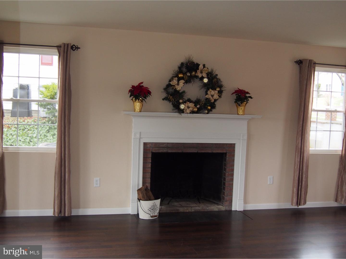 64 Turf Road Levittown, PA 19056 - Photo 5 of 24