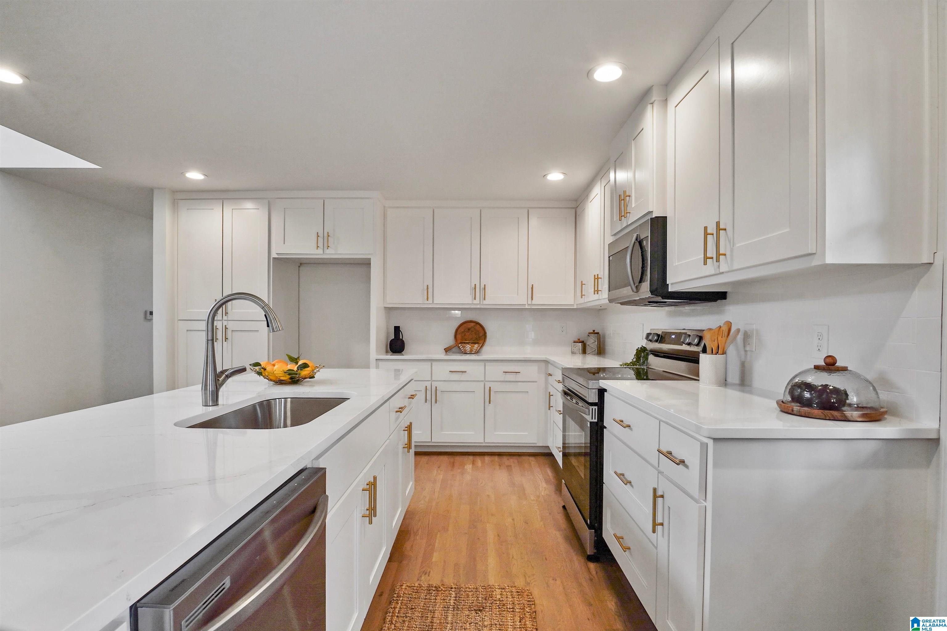 135 Shades Crest Road Birmingham, AL 35226 - Photo 15 of 62