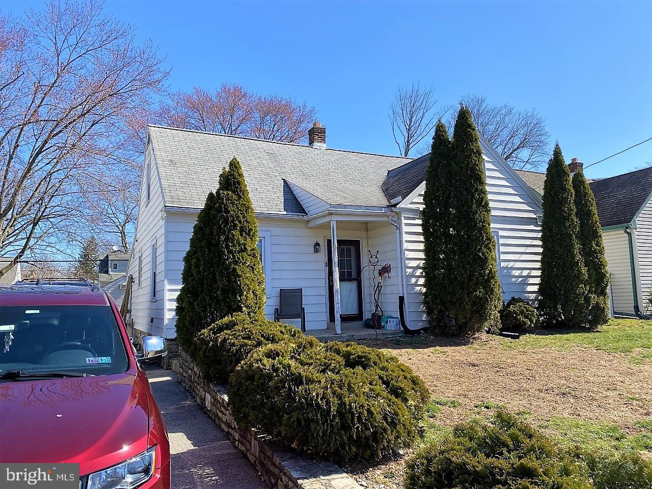 48 Edward Road Hatboro, PA 19040 - Photo 3 of 8 Welcome to 48 Edward Rd, Hatboro!