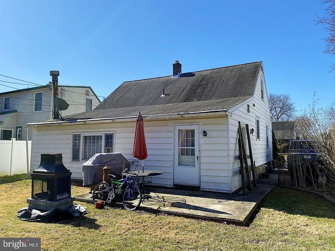 48 Edward Road Hatboro, PA 19040 - Photo 4 of 8 Welcome to 48 Edward Rd, Hatboro!