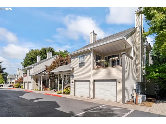a view of house and outdoor space