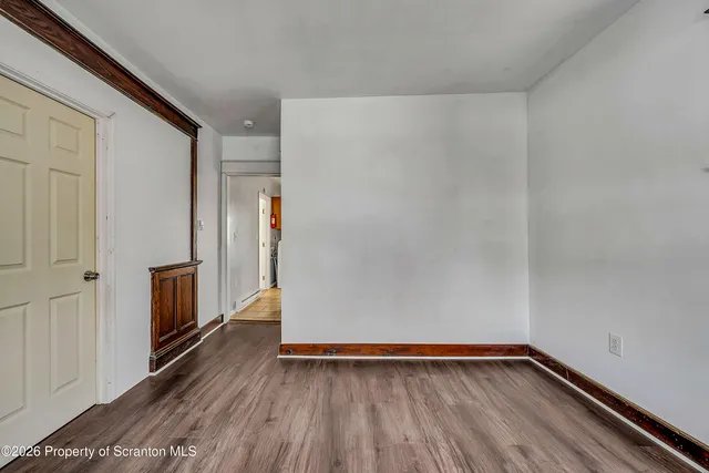 $1,100 | 208 East Warren Street, Unit 1, Dunmore, PA 18512