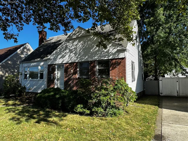 $599,000 | 843 Jerusalem Avenue, Merrick, NY 11566