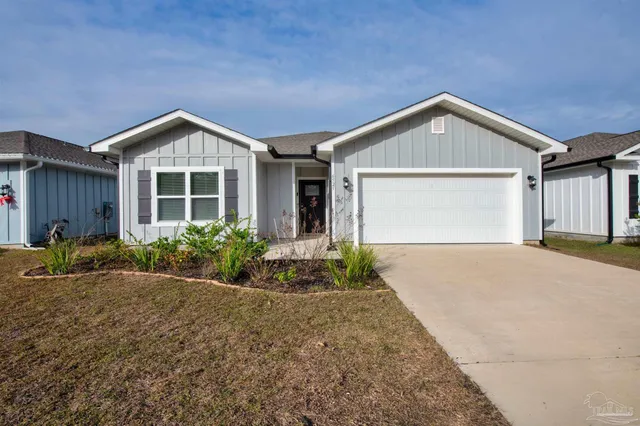 $2,200 | 6525 Paso Fino Drive, Pensacola, FL 32526