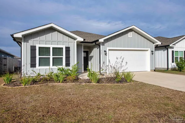 $2,200 | 6525 Paso Fino Drive, Pensacola, FL 32526