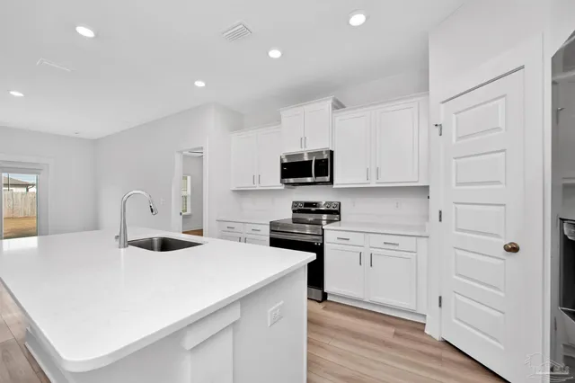 $2,200 | 6525 Paso Fino Drive, Pensacola, FL 32526