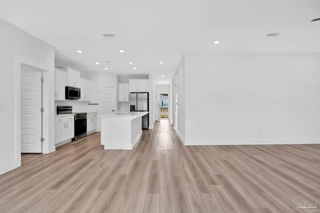 $2,200 | 6525 Paso Fino Drive, Pensacola, FL 32526